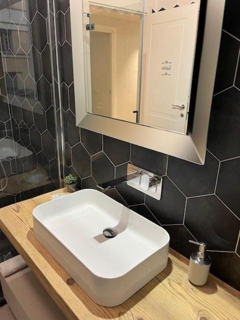 Piazzabolognastay Рим Екстериор снимка